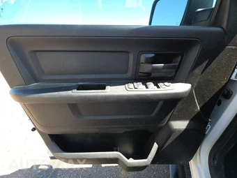2022 Ram 1500 Classic Tradesman Crew Cab Short Bed - miniatura 9