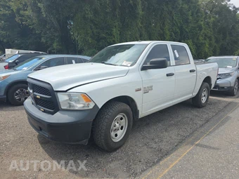 2022 Ram 1500 Classic Tradesman Crew Cab Short Bed - samochód z USA z aukcji Manheim, oferta Kup Teraz w AUTOMAX