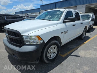 2022 Ram 1500 Classic Tradesman Crew Cab Short Bed - samochód z USA z aukcji Manheim, oferta Kup Teraz w AUTOMAX