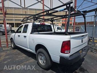 2022 Ram 1500 Classic Tradesman Extended Cab Medium Bed – miniatura 2