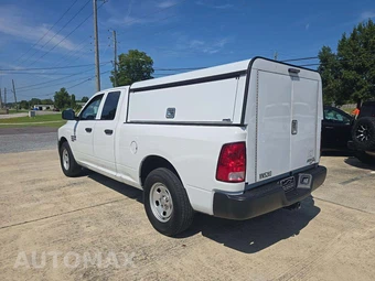 2022 Ram 1500 Classic Tradesman Extended Cab Medium Bed - miniatura 2