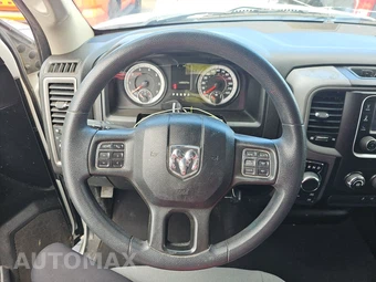 2022 Ram 1500 Classic Tradesman Extended Cab Medium Bed – miniatura 10