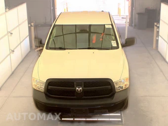 2022 Ram 1500 Classic Tradesman Extended Cab Medium Bed - miniatura 2