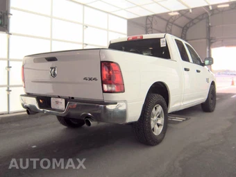 2022 Ram 1500 Classic Tradesman Extended Cab Medium Bed - miniatura 4