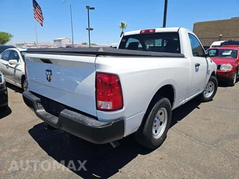 2022 Ram 1500 Classic Tradesman Regular Cab Medium Bed - miniatura 3