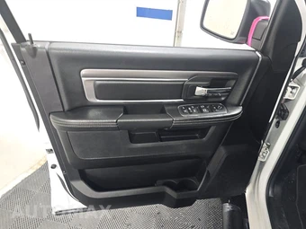2022 Ram 1500 Classic Warlock Crew Cab Short Bed - miniatura 9