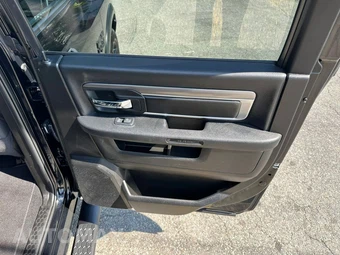 2022 Ram 1500 Classic Warlock Crew Cab Short Bed - miniatura 32