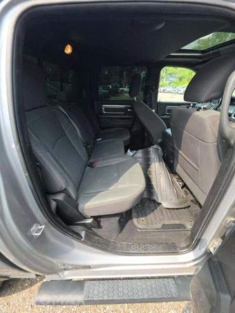 2022 Ram 1500 Classic Warlock Crew Cab Short Bed - miniatura 13