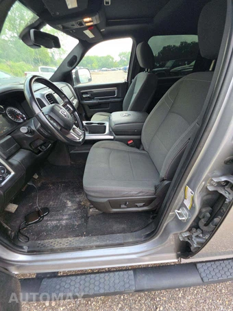 2022 Ram 1500 Classic Warlock Crew Cab Short Bed - miniatura 3