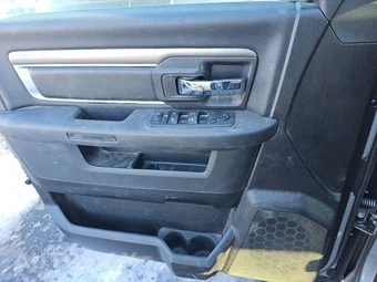 2022 Ram 1500 Classic Warlock Extended Cab Medium Bed - miniatura 9