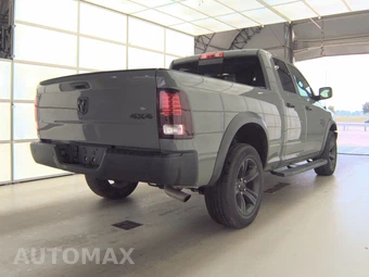 2022 Ram 1500 Classic Warlock Extended Cab Medium Bed - miniatura 4