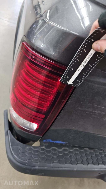 2022 Ram 1500 Classic Warlock Extended Cab Medium Bed - miniatura 39
