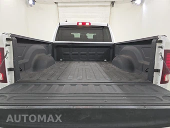 2022 Ram 1500 Classic Warlock Extended Cab Medium Bed - miniatura 16