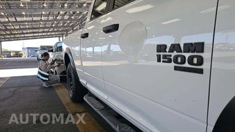 2022 Ram 1500 Classic Warlock Extended Cab Medium Bed - miniatura 31