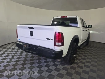 2022 Ram 1500 Classic Warlock Extended Cab Medium Bed - miniatura 4