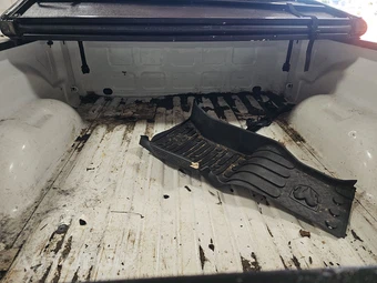 2022 Ram 1500 Classic Warlock Extended Cab Medium Bed - miniatura 16