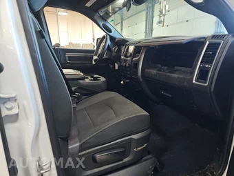 2022 Ram 1500 Classic Warlock Extended Cab Medium Bed - miniatura 8