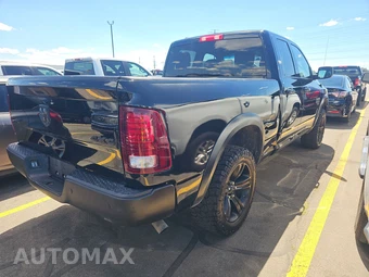 2022 Ram 1500 Classic Warlock Extended Cab Medium Bed - miniatura 4