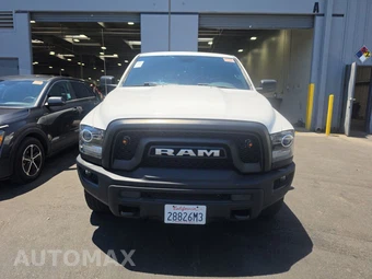 2022 Ram 1500 Classic Warlock Extended Cab Medium Bed – miniatura 2