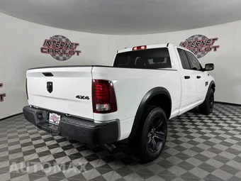 2022 Ram 1500 Classic Warlock Extended Cab Medium Bed - miniatura 7