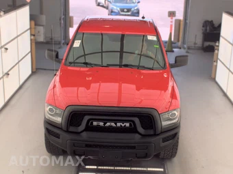 2022 Ram 1500 Classic Warlock Extended Cab Medium Bed - miniatura 2