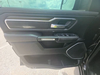 2022 Ram 1500 Laramie Crew Cab Medium Bed - miniatura 9