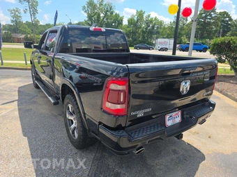 2022 Ram 1500 Laramie Crew Cab Medium Bed - miniatura 2