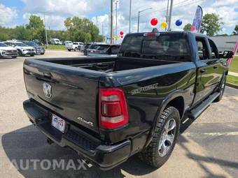2022 Ram 1500 Laramie Crew Cab Medium Bed - miniatura 3