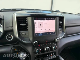2022 Ram 1500 Laramie Crew Cab Medium Bed - miniatura 18