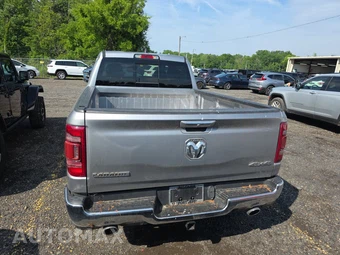 2022 Ram 1500 Laramie Crew Cab Medium Bed - miniatura 5