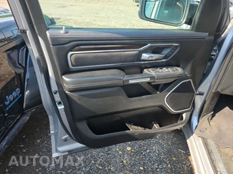 2022 Ram 1500 Laramie Crew Cab Medium Bed - miniatura 9