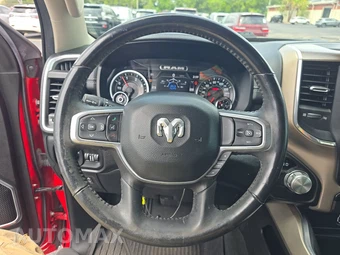 2022 Ram 1500 Laramie Crew Cab Short Bed - miniatura 10