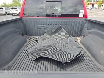 2022 Ram 1500 Laramie Crew Cab Short Bed - miniatura 16