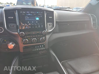 2022 Ram 1500 Laramie Crew Cab Short Bed - miniatura 11
