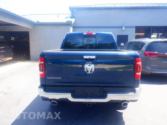 2022 Ram 1500 Laramie Crew Cab Short Bed - miniatura 18