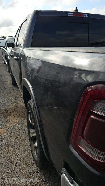 2022 Ram 1500 Laramie Crew Cab Short Bed - miniatura 34