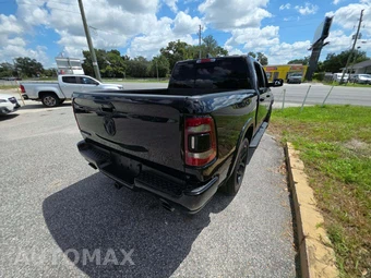 2022 Ram 1500 Laramie Crew Cab Short Bed - miniatura 3