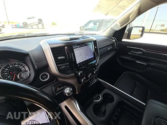 2022 Ram 1500 Laramie Crew Cab Short Bed - miniatura 10
