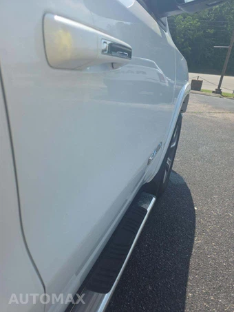 2022 Ram 1500 Laramie Crew Cab Short Bed - miniatura 18