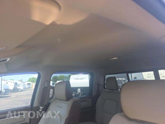 2022 Ram 1500 Laramie Crew Cab Short Bed - miniatura 8
