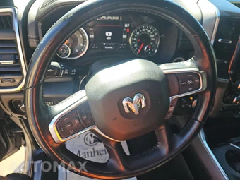 2022 Ram 1500 Laramie Crew Cab Short Bed - miniatura 10