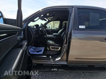 2022 Ram 1500 Laramie Crew Cab Short Bed - miniatura 3