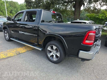2022 Ram 1500 Laramie Crew Cab Short Bed - miniatura 2