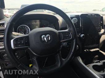 2022 Ram 1500 Laramie Crew Cab Short Bed - miniatura 11