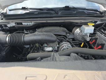 2022 Ram 1500 Laramie Crew Cab Short Bed - miniatura 15