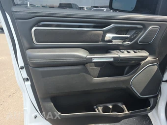 2022 Ram 1500 Laramie Crew Cab Short Bed - miniatura 9