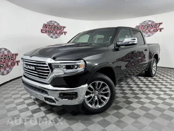 2022 Ram 1500 Laramie Crew Cab Short Bed - samochód z USA z aukcji Manheim, oferta Kup Teraz w AUTOMAX