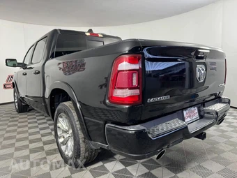 2022 Ram 1500 Laramie Crew Cab Short Bed - miniatura 27