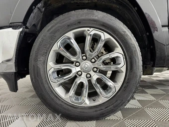 2022 Ram 1500 Laramie Crew Cab Short Bed - miniatura 45