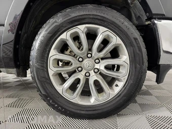 2022 Ram 1500 Laramie Crew Cab Short Bed - miniatura 48
